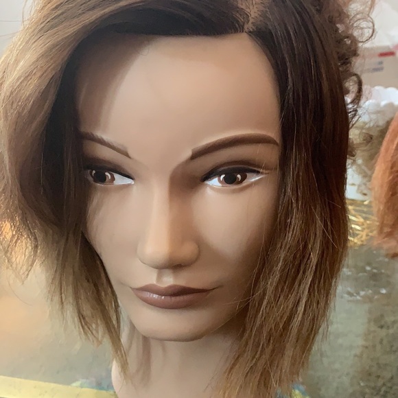 Pivot Point Mannequin Heads “ELLIE” - Picture 3 of 7